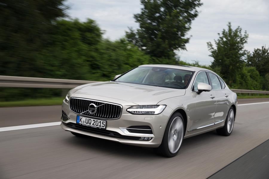  Volvo S90 D5 Inscription 2016 года  (фото 9 из 12)